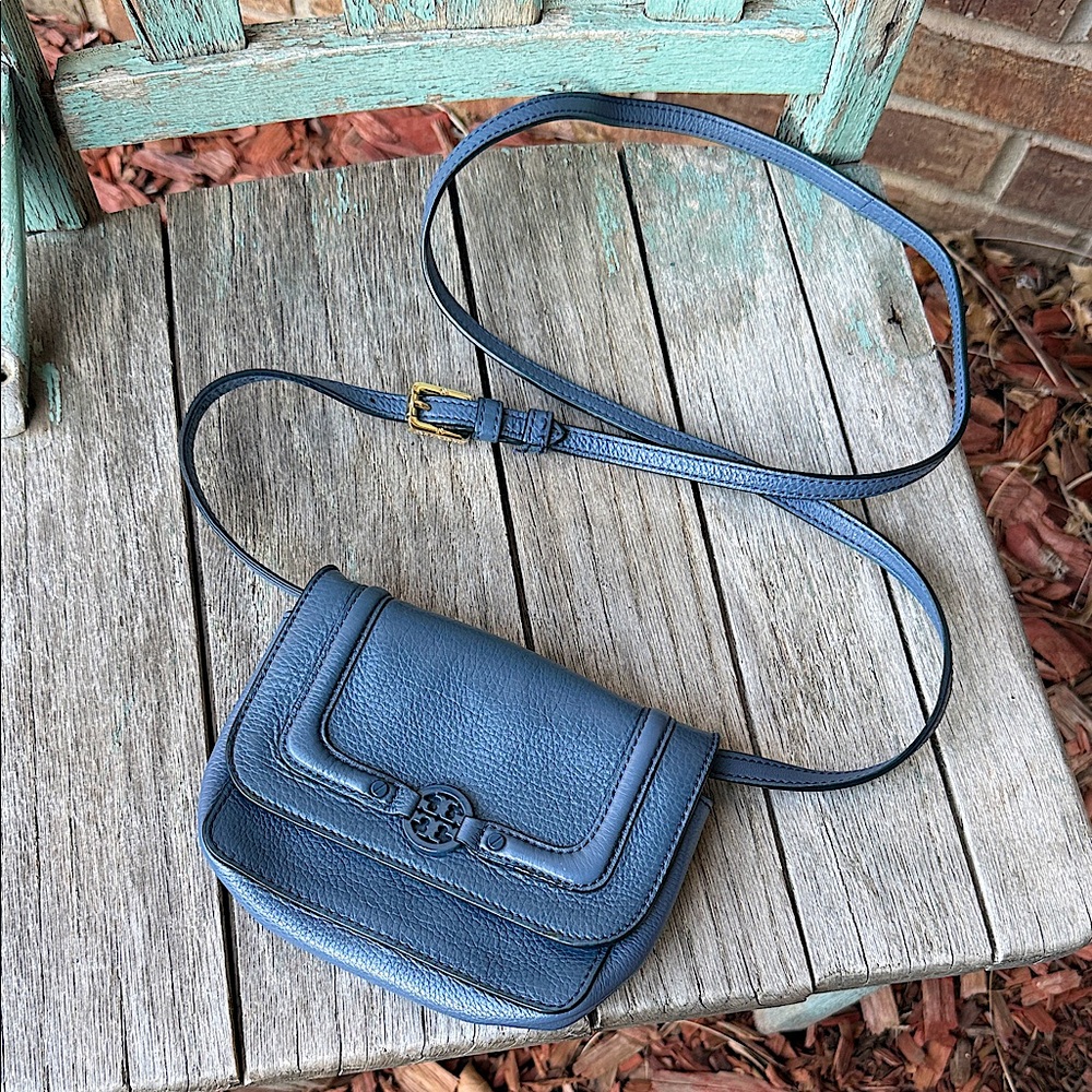 TORY BURCH Small Elegant Blue Soft Leather Crossbody Bag